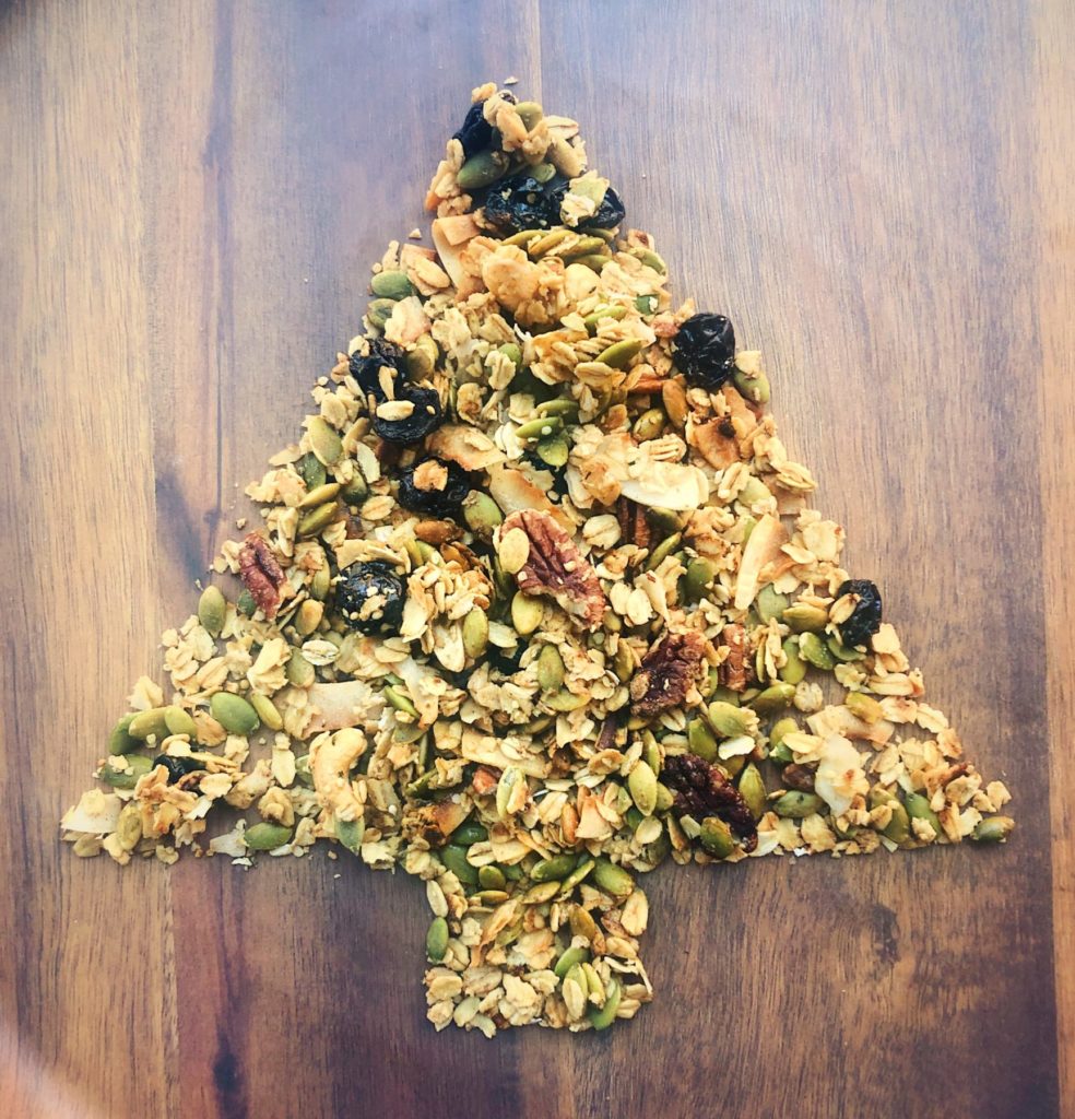 granola spread out that looks like a christmas tree