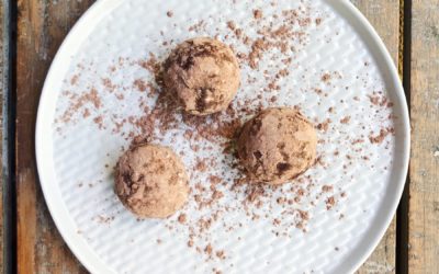 Cocoa Dusted Honey Roasted Peanut Energy Bites