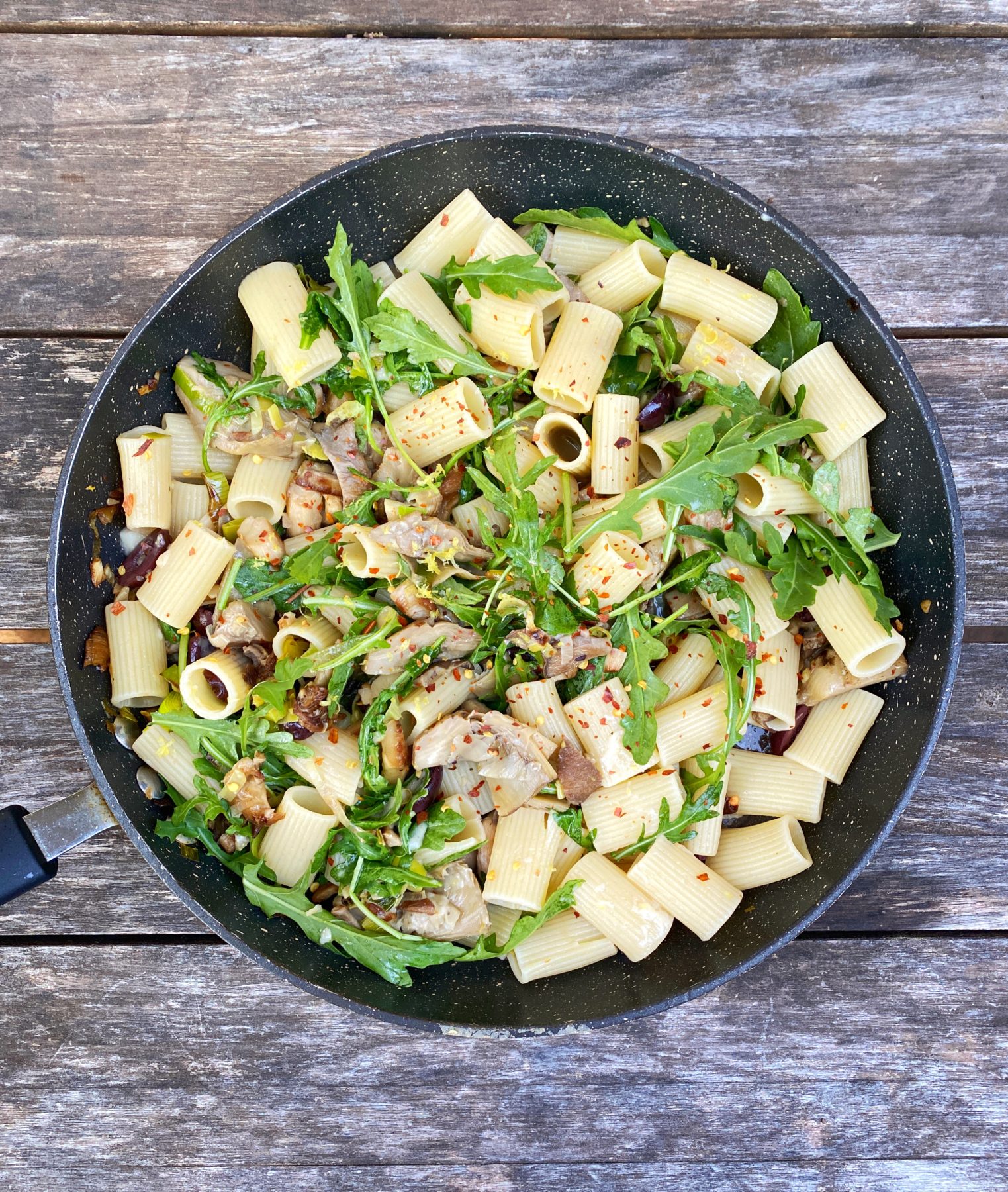 Pasta with Marinated Artichoke Hearts, Arugula and Leeks